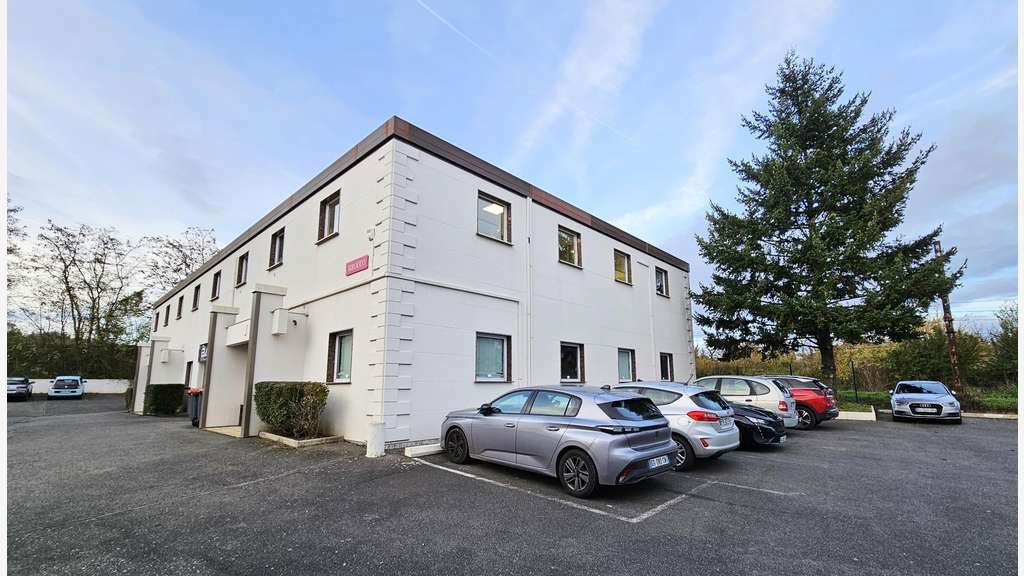 Bureau de 54.38m² à louer à Champlan