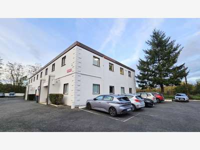 Bureau de 54.38m² à louer à Champlan