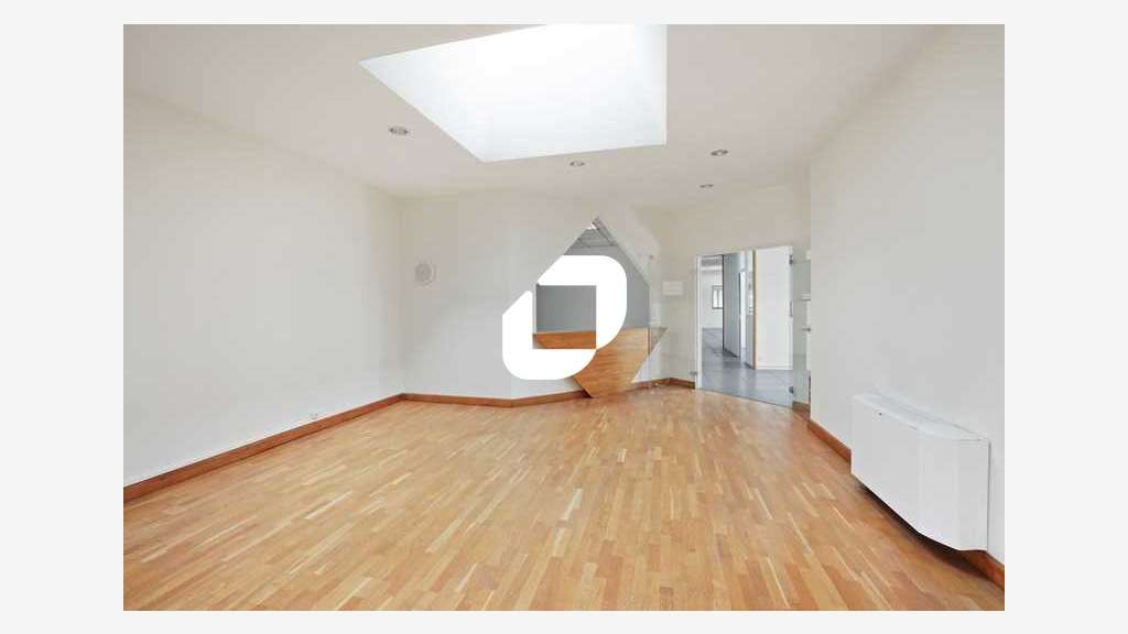 A louer Bureaux 580m² Champlan