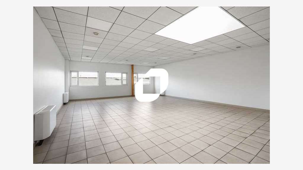 A louer Bureaux 580m² Champlan