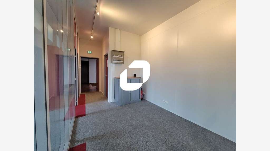 A louer Bureaux 150m² Champlan