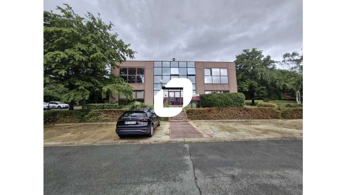A louer Bureaux 380m² Champs sur marne
