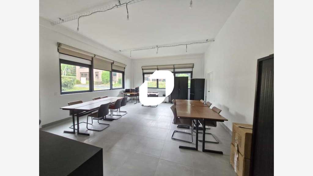 A louer Bureaux 380m² Champs sur marne