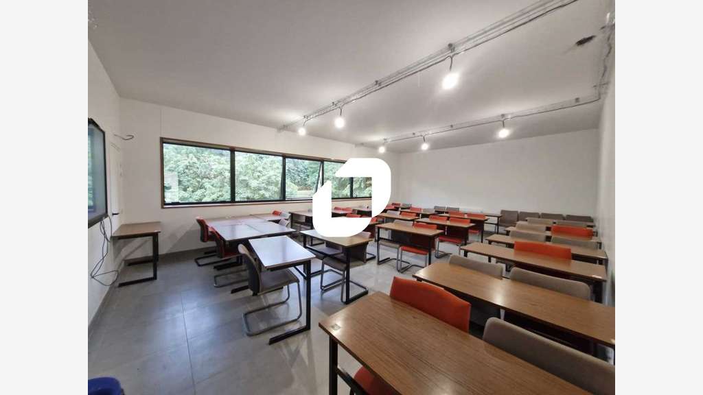 A louer Bureaux 380m² Champs sur marne