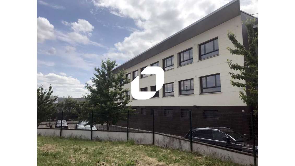 A louer Bureaux 325m² Chanteloup les vignes