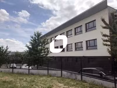 A louer Bureaux 325m² Chanteloup les vignes