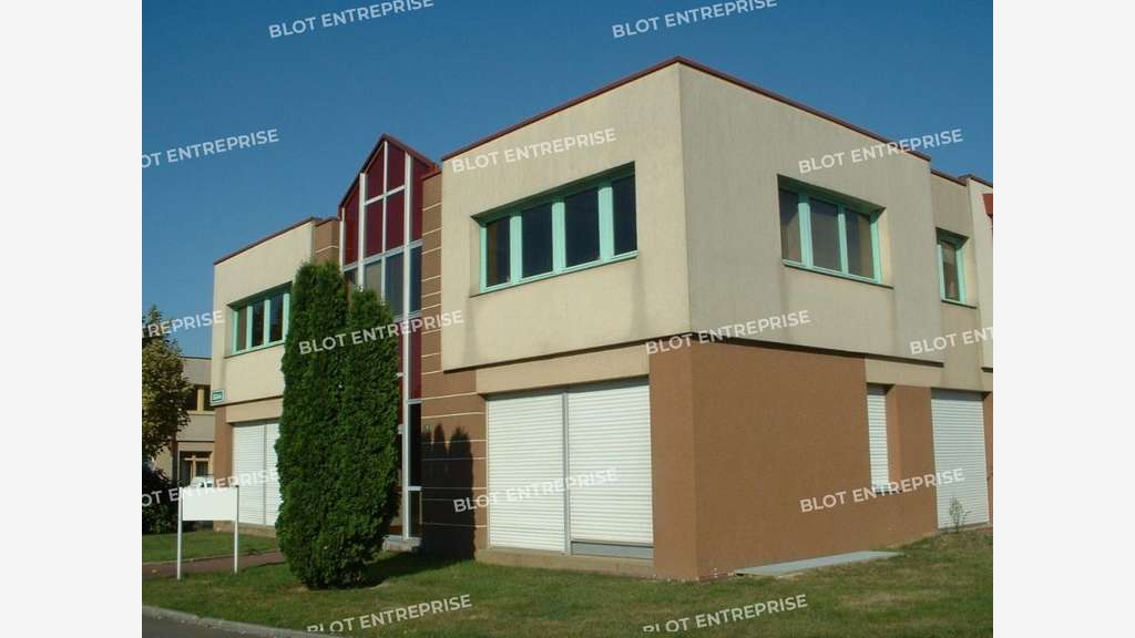 A louer bureaux 337m² R+1 à Rennes Sud Est