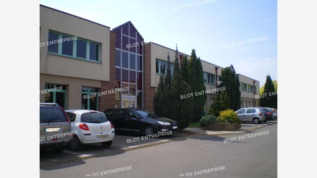 A louer bureaux 337m² R+1 à Rennes Sud Est