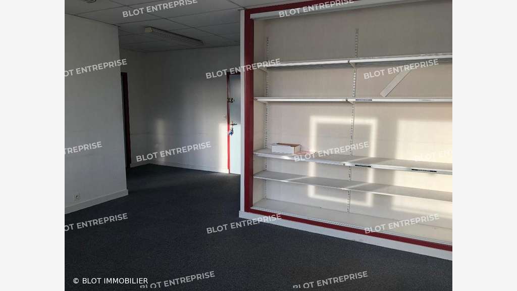 A louer bureaux 50m² R+1 à Chantepie