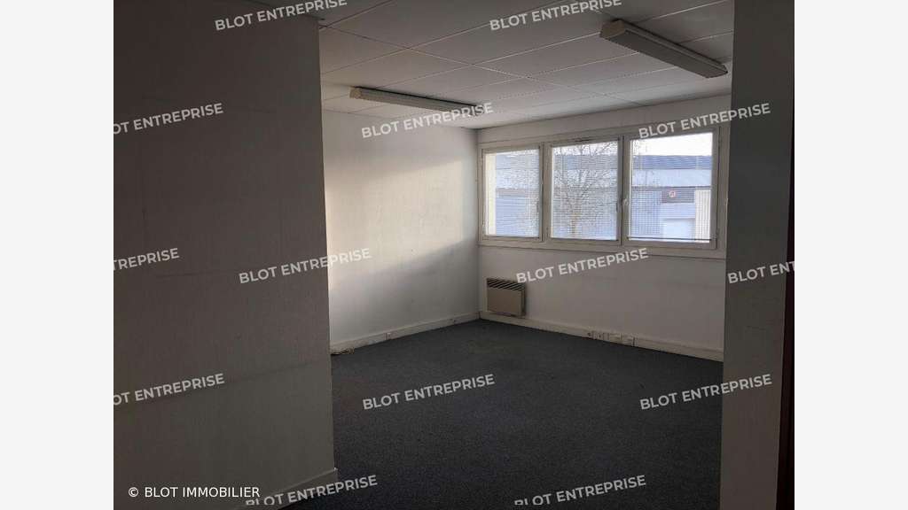 A louer bureaux 50m² R+1 à Chantepie