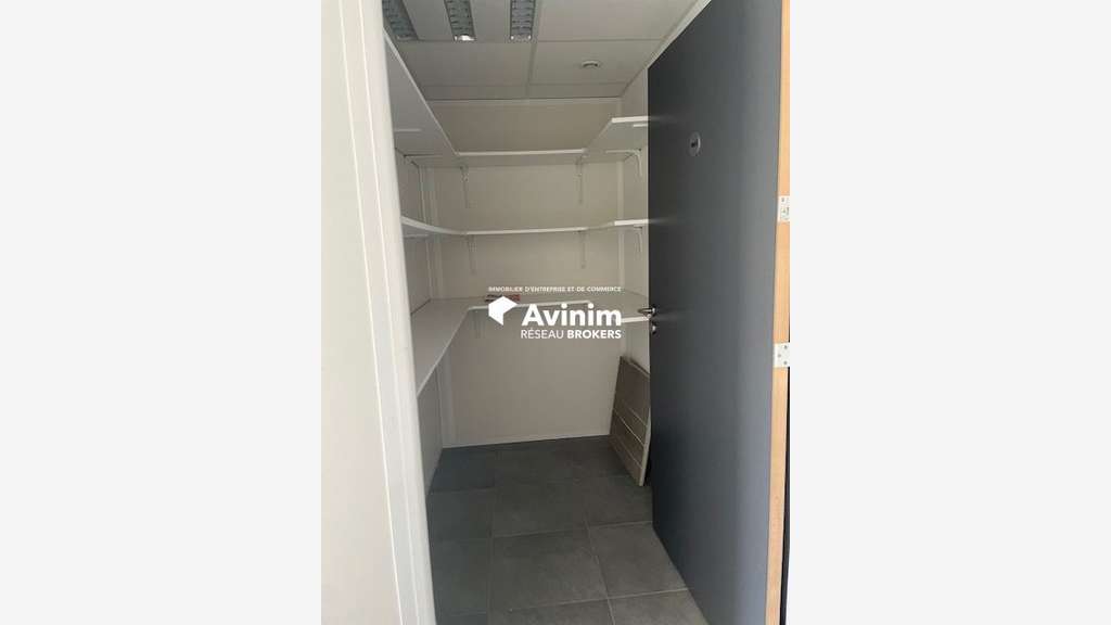 Bureaux spacieux lumineux 71m² à louer à Chantepie