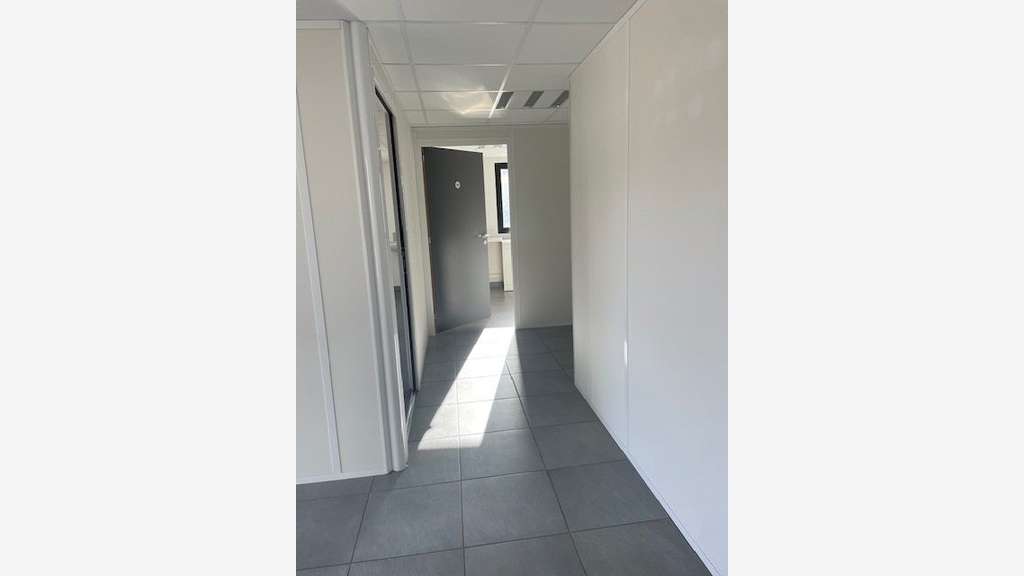 Bureaux lumineux71m² à louer à Chantepie