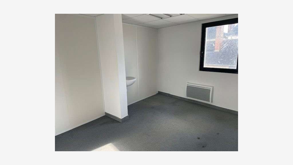 Bureaux lumineux71m² à louer à Chantepie