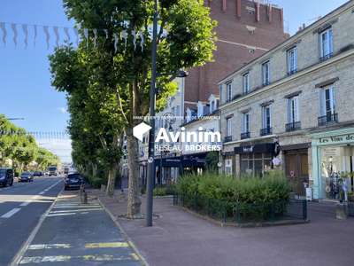 Bureau 53m² à louer en centre ville de Chantilly