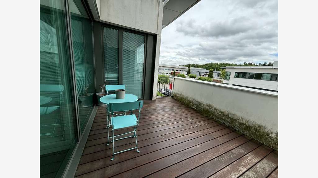 A louer bureaux de 143m² + parking à Chaponnay