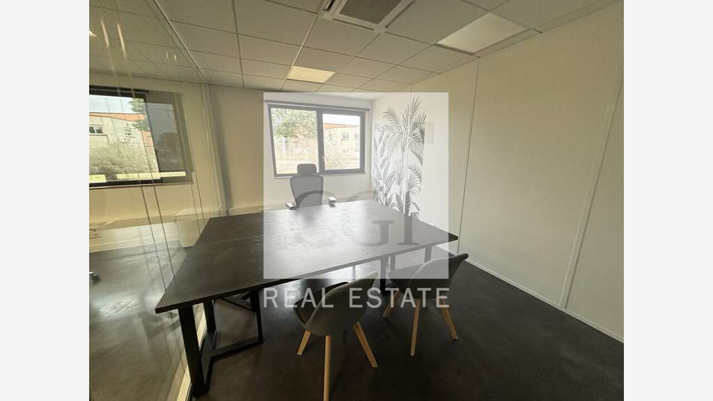 A louer bureaux 100m² à Chaponnay