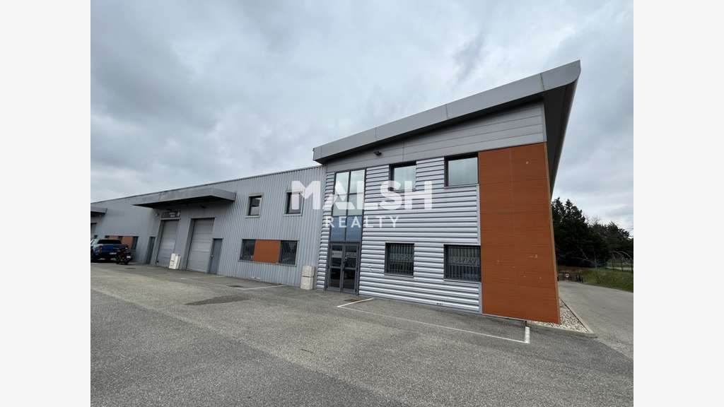 Bureaux à louer 152m² à Charly proche A450