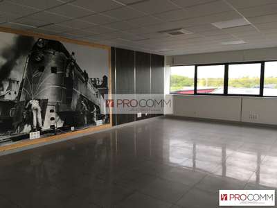 Bureaux aménagés 125m² R+1 à louer à Chartres