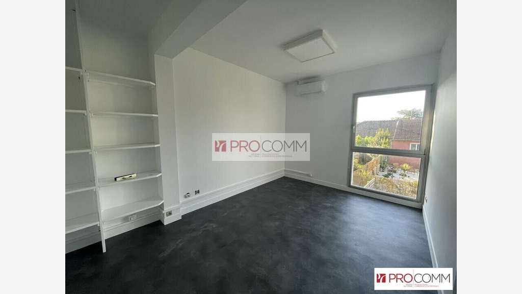 Bureaux 110m² à louer Chartres Avenue Jean Mermoz