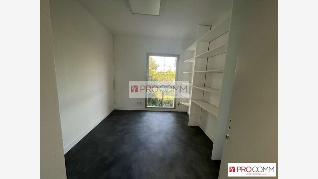Bureaux 110m² à louer Chartres Avenue Jean Mermoz