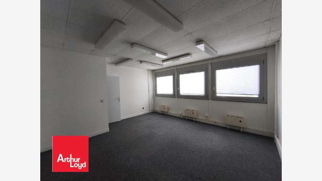 A louer bureaux lumineux 902m² à Chartres centre