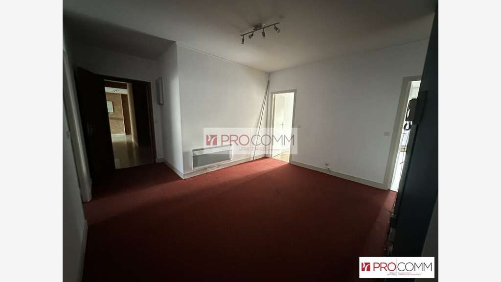 Bureaux de 80m² à louer en RDC à Chartres centre