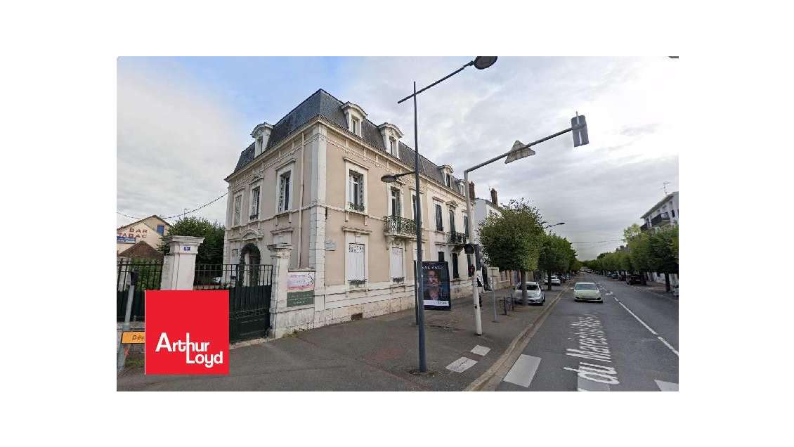 A louer bureaux 169m² en étage à Chartres centre