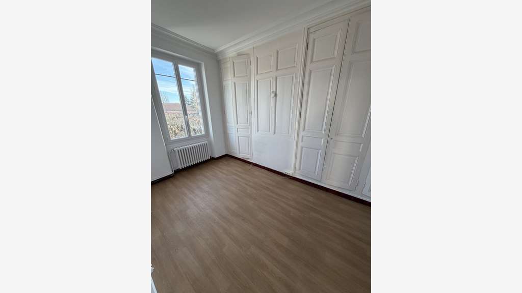Bureaux premium à louer sur Chartres avec parking