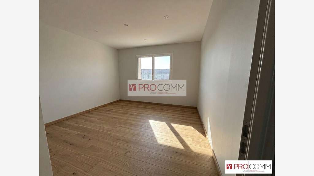 Bureaux 208m² à louer à Lèves agglo Chartres
