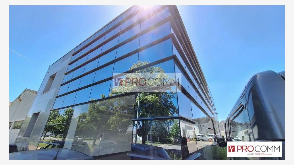 Location bureaux de 98m² en R+1 à Chartres