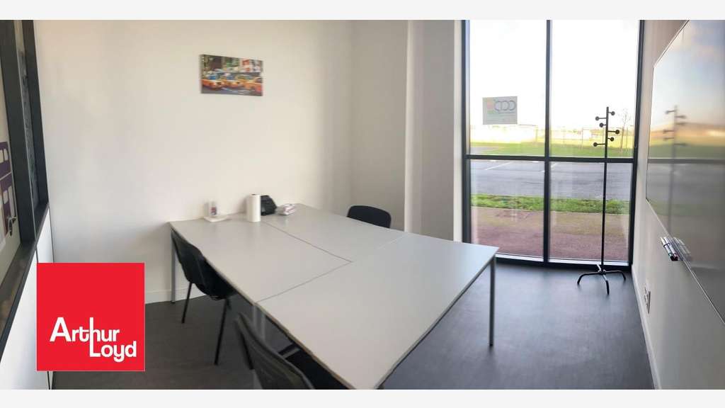 A louer bureaux de 169m² en RDC à Chartres 