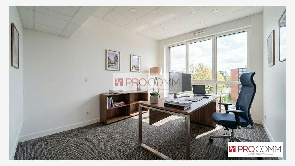 Bureau 13m² R+2 ascenseur PMR à louer à Chartres 