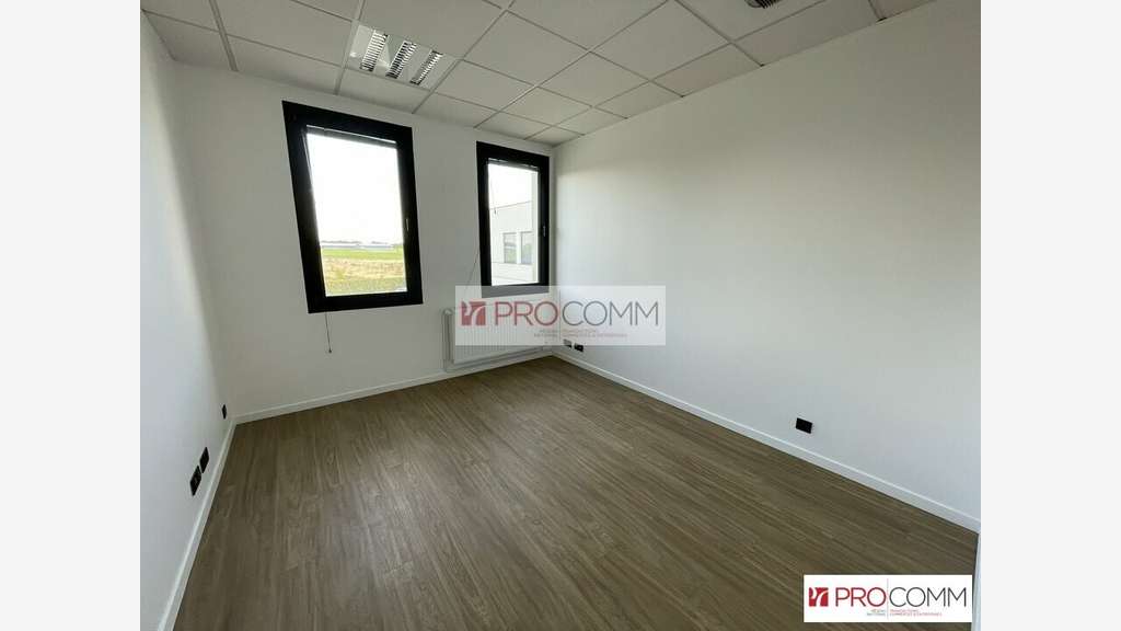 Bureaux de 108m² à louer à Chartres les Propylees