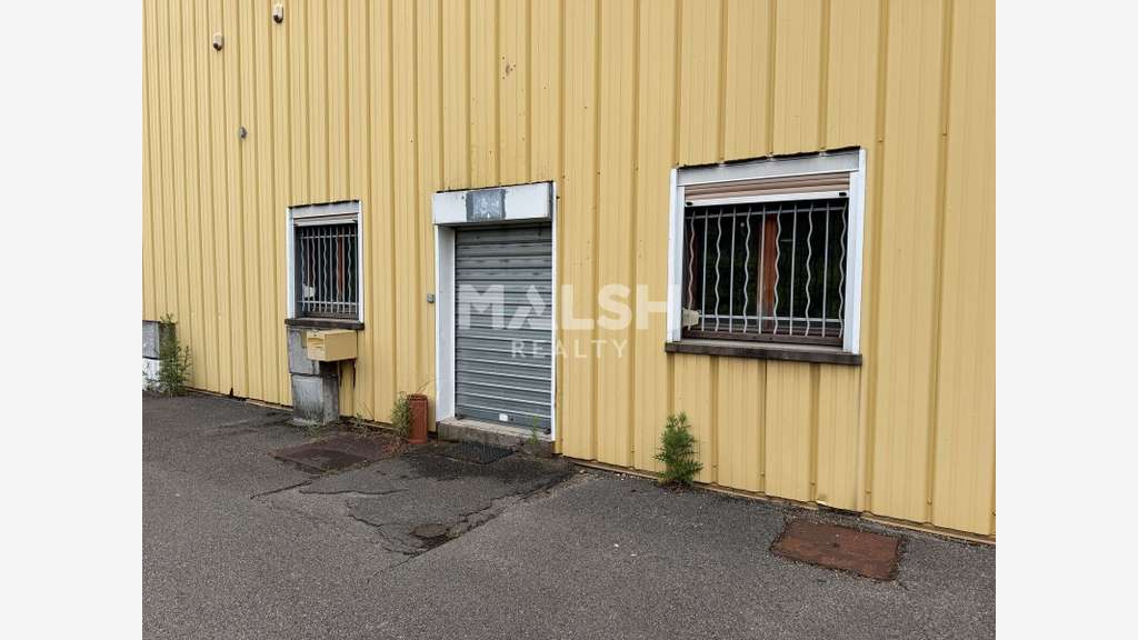 Local de plain pied de 90m² ZI Montbertrand