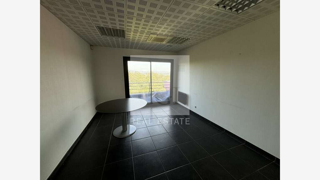 Bureaux à partir 247m² à louer à Chasse-sur-Rhône