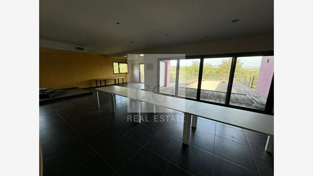 Bureaux à partir 247m² à louer à Chasse-sur-Rhône