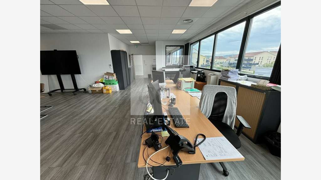 A louer bureaux 115m² proche A46 Chasse-sur-Rhône