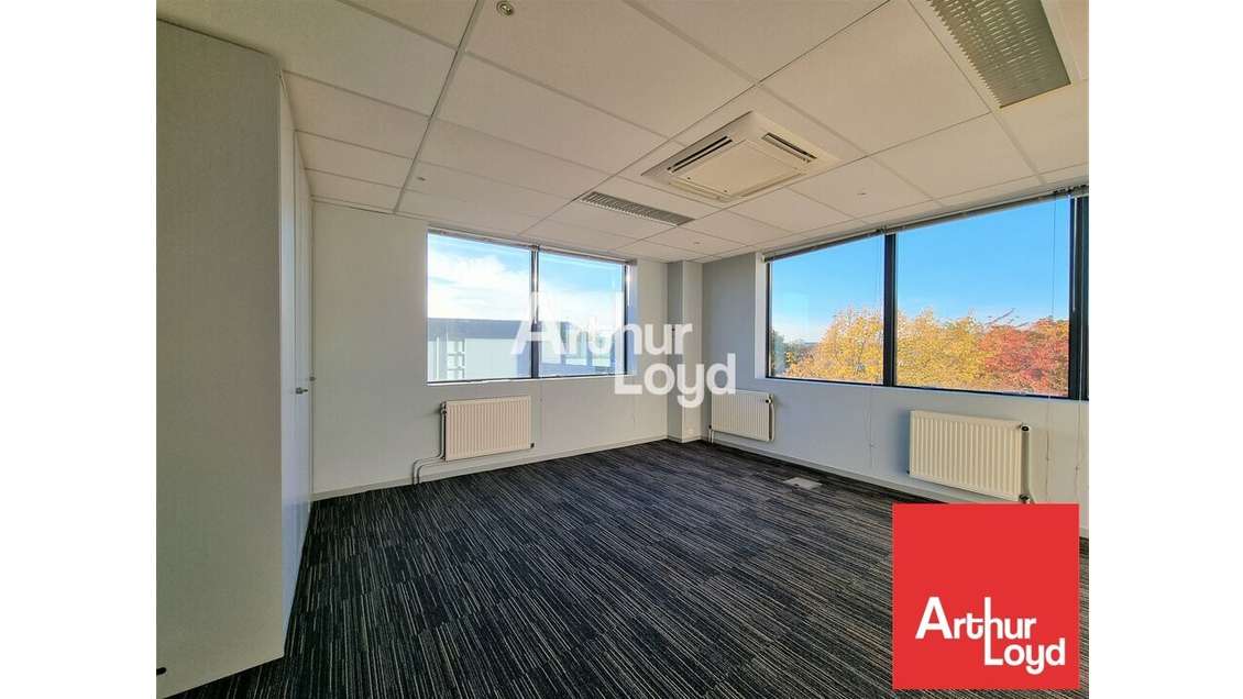 A louer bureaux 169m² Technopole du Futuroscope