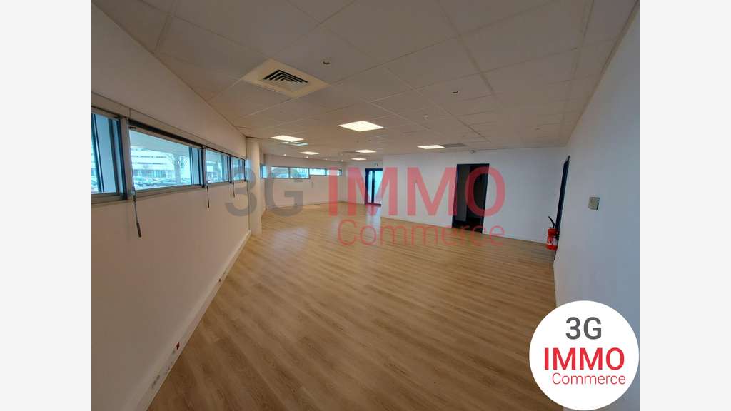 A louer bureaux 159m² RDC à Chasseneuil-du-Poitou