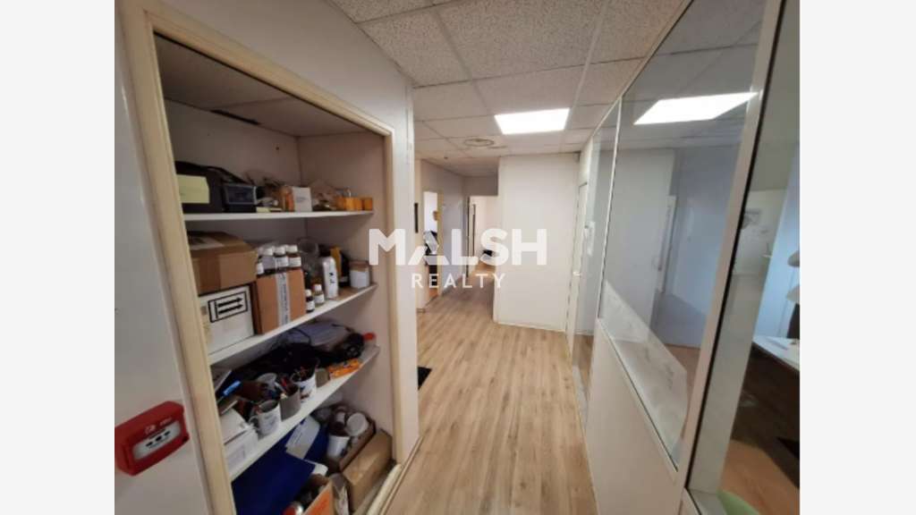 Bureaux à louer 210m² divisibles à Chassieu