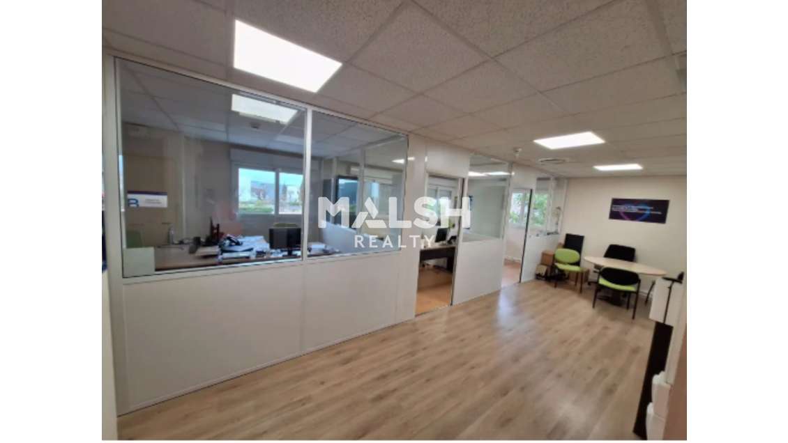 Bureaux à louer 210m² divisibles à Chassieu