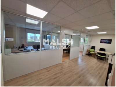 Bureaux à louer 210m² divisibles à Chassieu