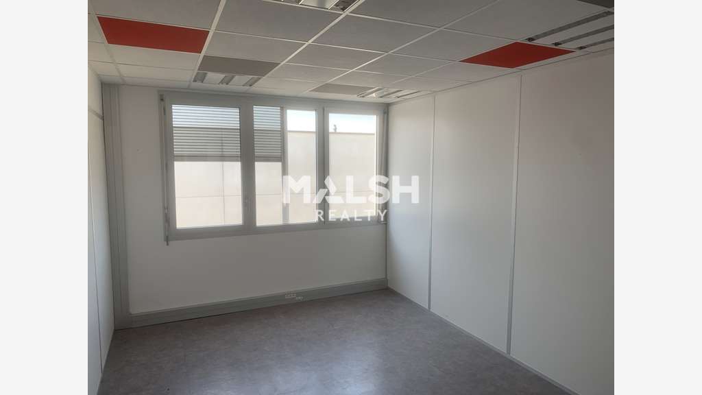Bureaux - A louer - CHASSIEU - A partir de 165 m²