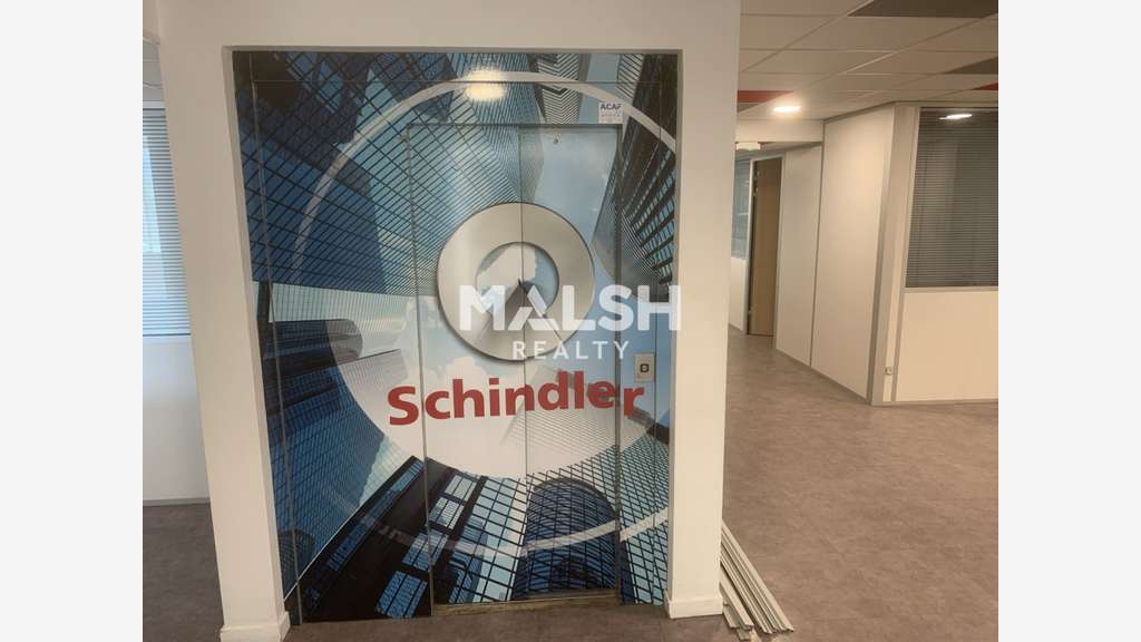 Bureaux - A louer - CHASSIEU - A partir de 165 m²