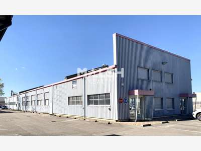 A louer bureaux 157m² à Chassieu empl stratégique
