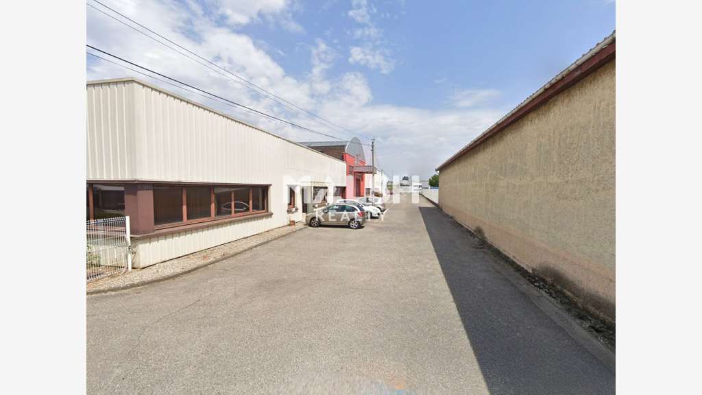 A louer bureaux 157m² à Chassieu empl stratégique