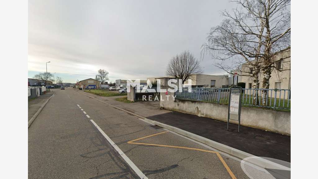A louer bureaux 157m² à Chassieu empl stratégique