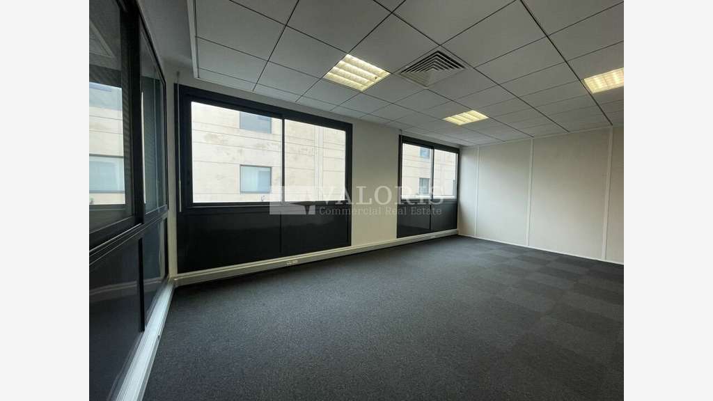 Bureaux 340m² à louer Chassieu dans l'est Lyonnais