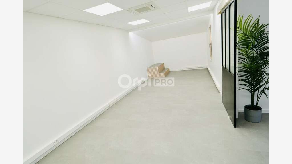 A louer bureaux 140m² à Château-Thébaud ZA Butay