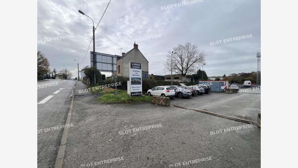A louer bureaux 350m² ERP PMR à Châteaubriant